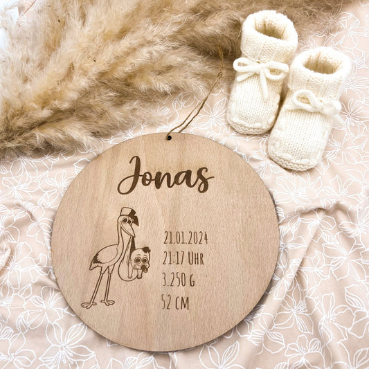 Personalisiertes Geburtsschild aus Holz  Name und Geburtsdaten  Geschenk zu Geburt - Motiv Storch Junge Buche