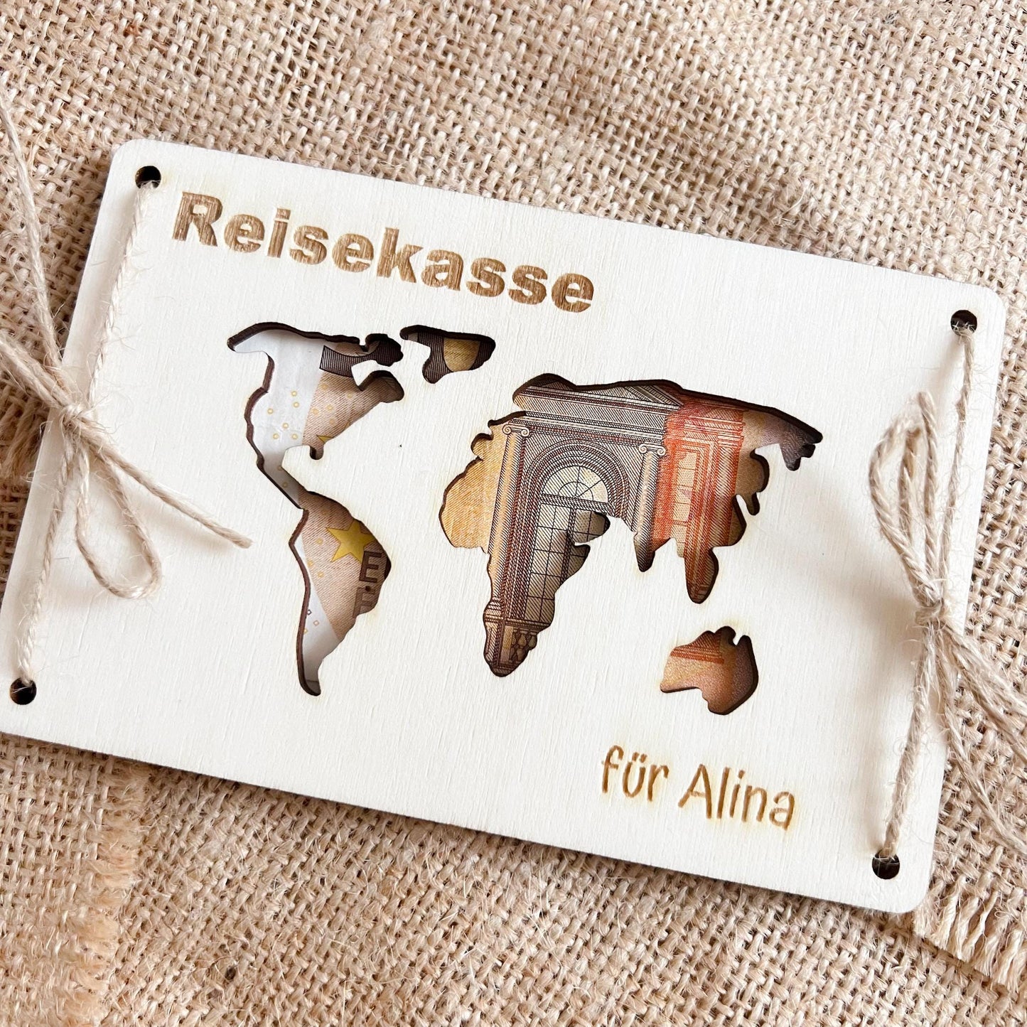 Geschenkkarte - Reisekasse Weltkarte - Lasergraviert