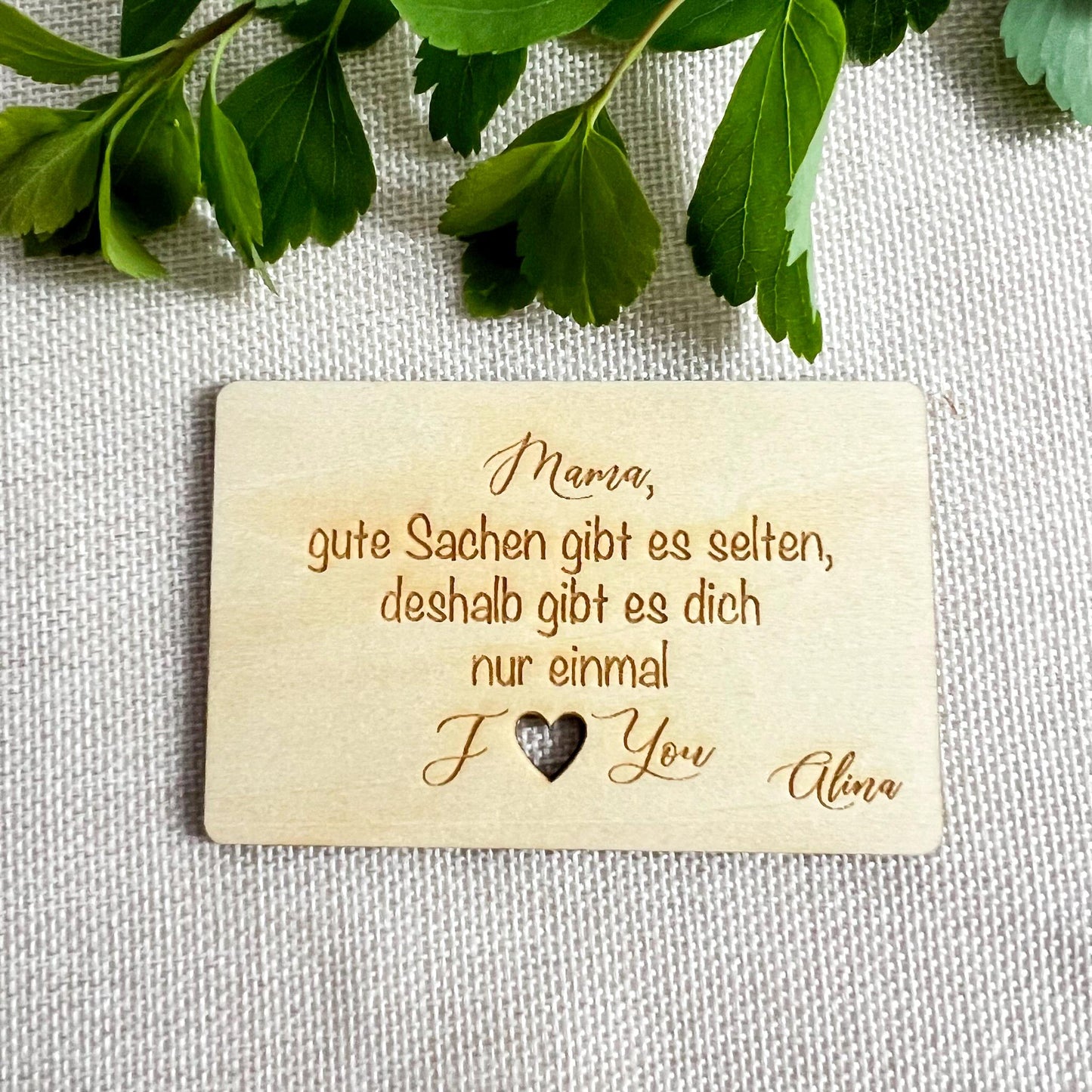 Muttertag Geschenk Visitenkarten für Brieftasche  personalisiertes Muttertagsgeschenk  Lasergravierte Karte aus Linde mit Name