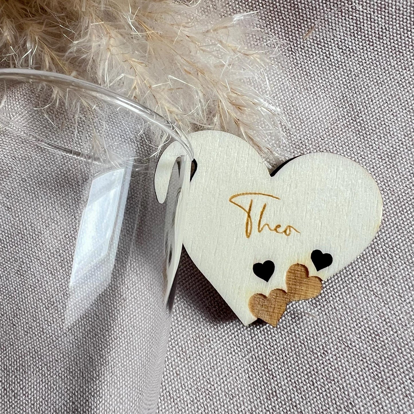 Hochzeit Platzkarten - Personalisiertes Namenschild für Glas - Thischkarten für Hochzeit, Taufe, Kommunion - Motiv Herz