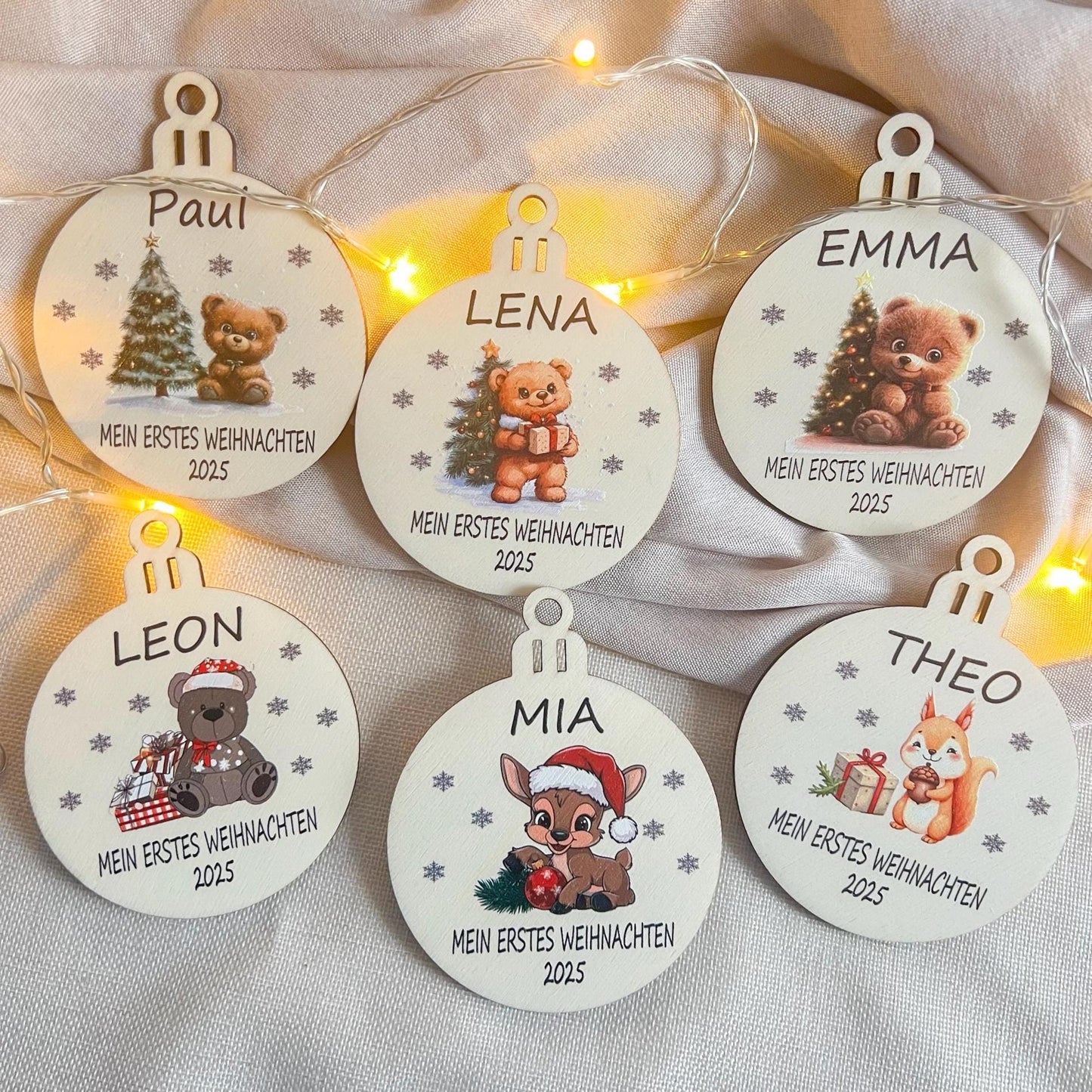 Personalisierte Weihnachtskugel aus Holz  Mit Name  Mein erstes Weihnachten 2025  Bunter  UV Druck