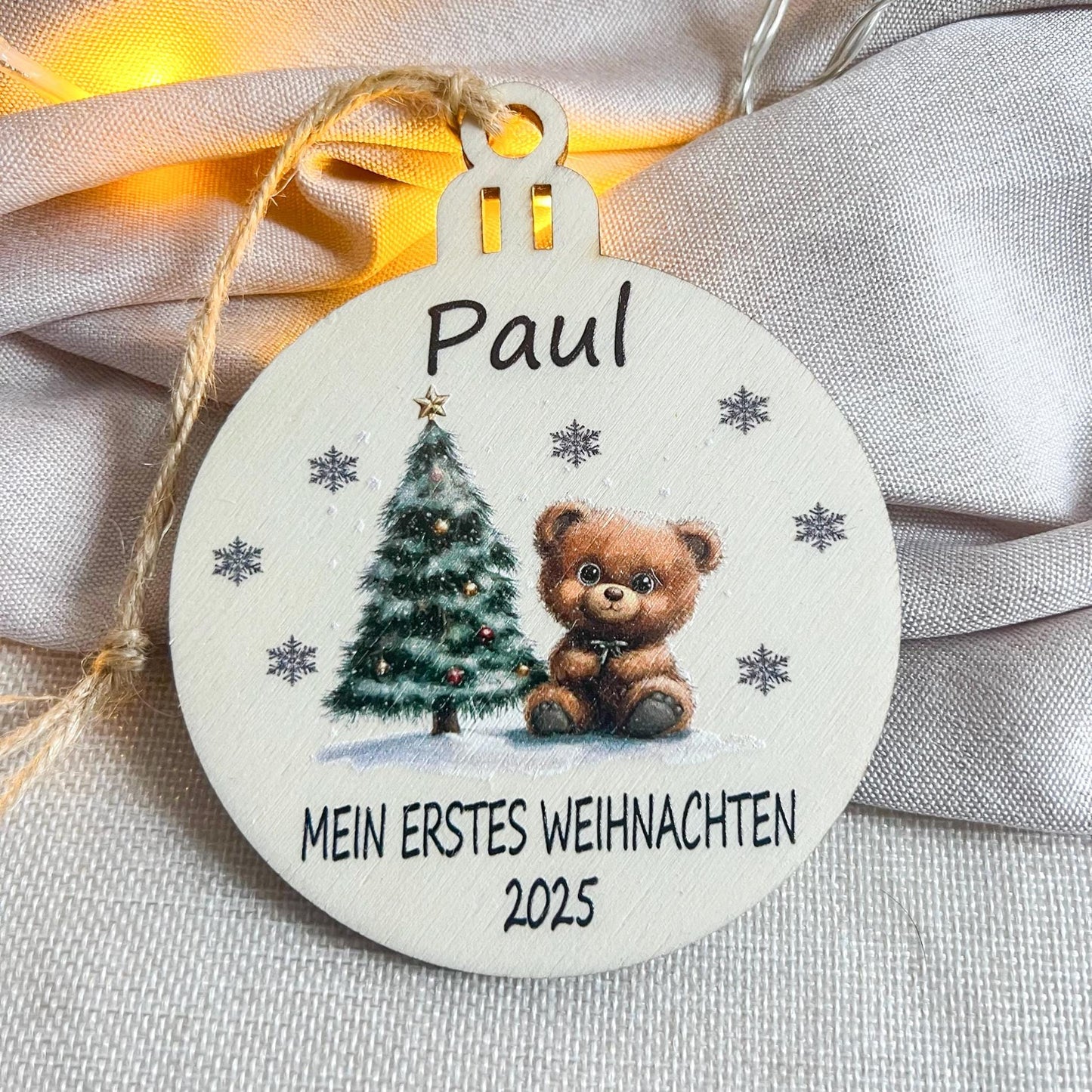 Personalisierte Weihnachtskugel aus Holz  Mit Name  Mein erstes Weihnachten 2025  Bunter  UV Druck
