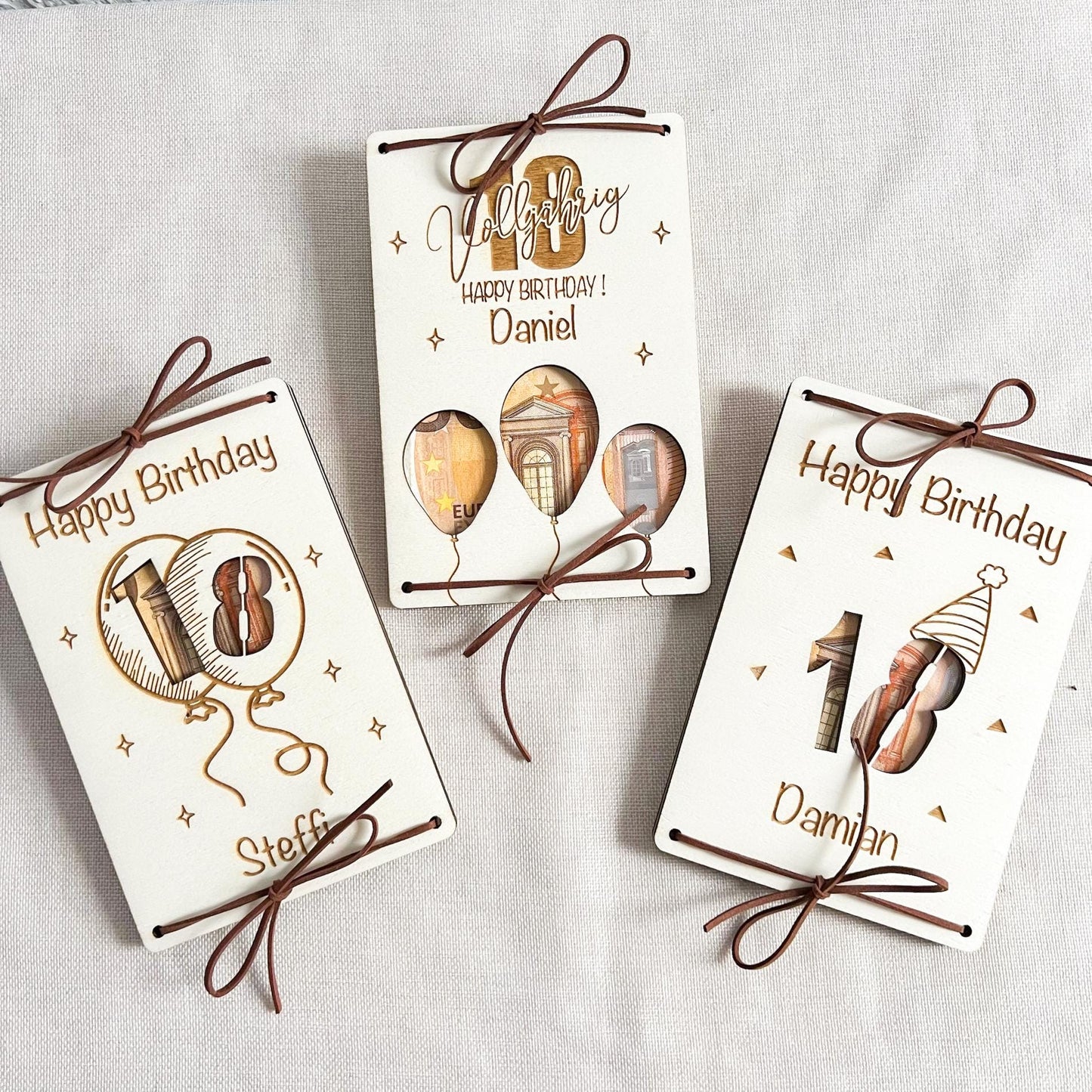 Personalisierte Geldkarte aus Holz mit Name zum 18. Geburtstag  Geschenk zum Geburtstag  Laser Gravur