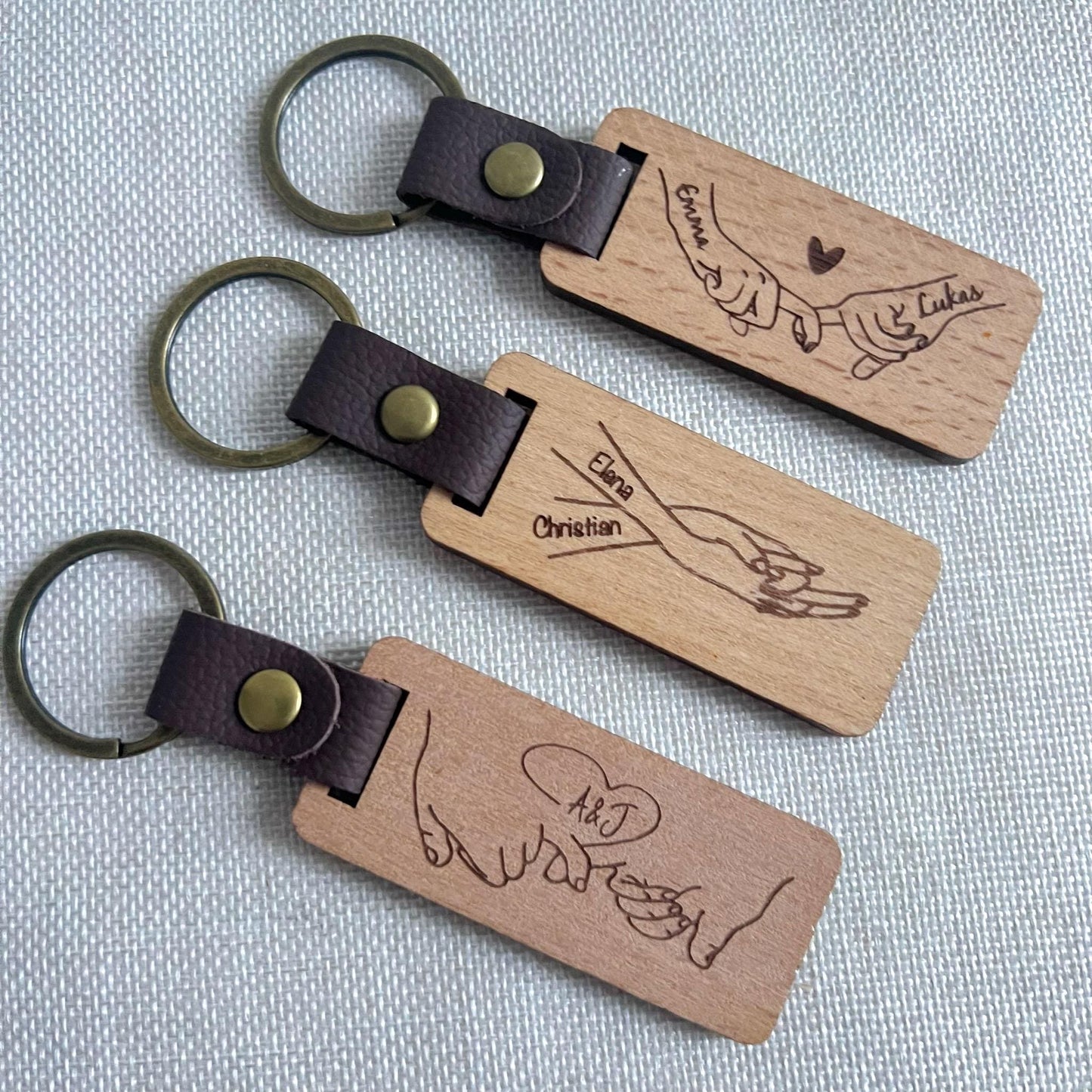 Personalisierter Holz Schlüsselanhänger  Valentinstagsgeschenk mit Lasergravurgravur