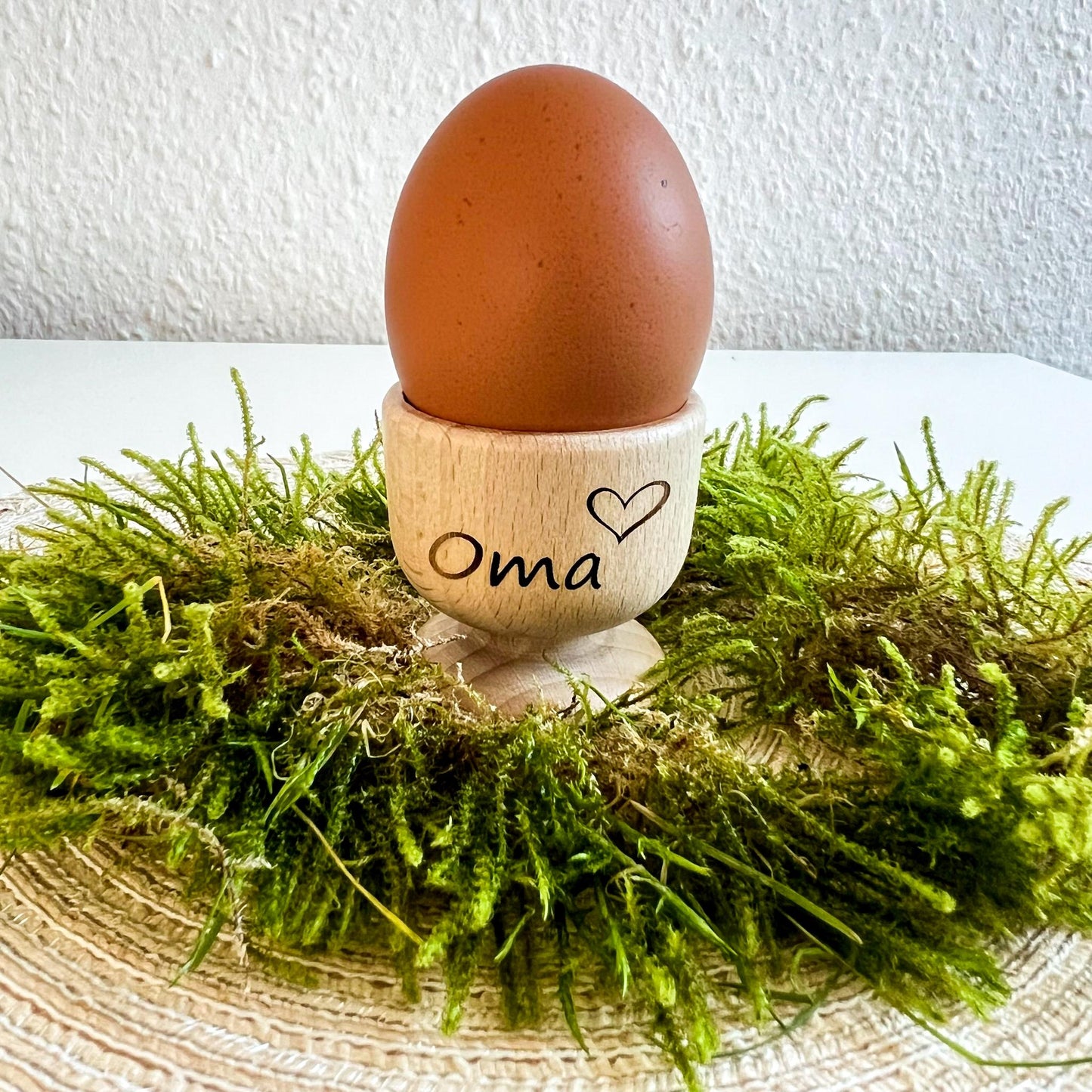 Eierbecher personalisiert mit Name aus Holz  Eierbecher zu Ostern  Osterdeko für Frühstückstisch